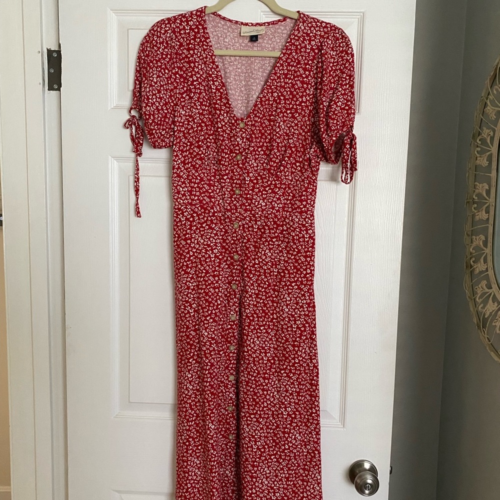 Universal Thread Red Floral Midi Dress